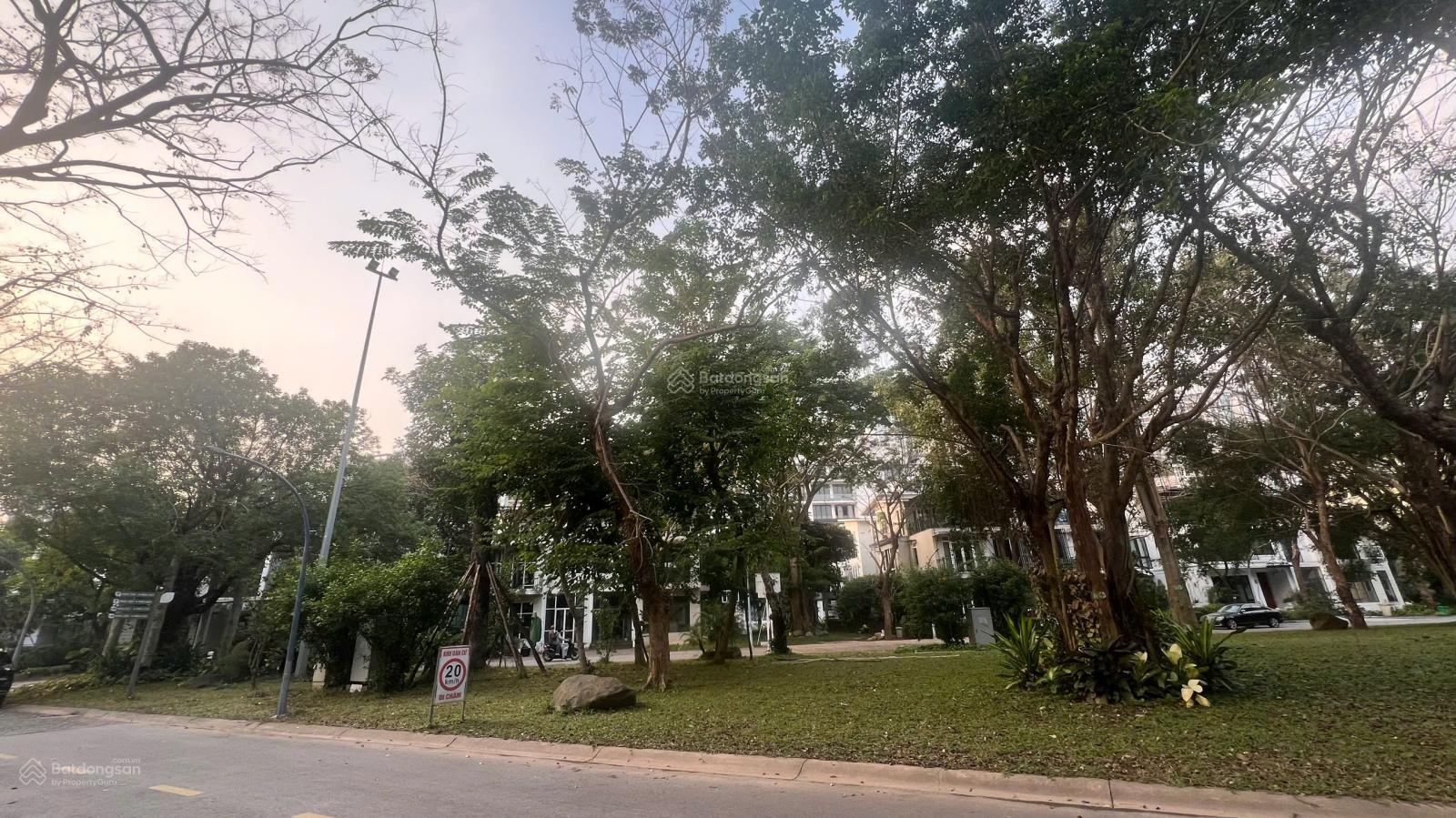 BÁN BIỆT THỰ MARINA ECOPARK  DIỆN TÍCH 189m²  3 TẦNG  VỊ TRÍ ĐẸP  GIÁ 45 TỶ