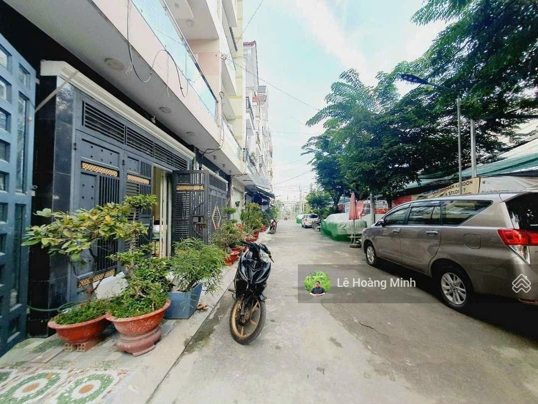 Nhà phố 3 tầng, 5m x 11m, 1/ hẻm 8m, khu vip đường Hiệp Thành 7