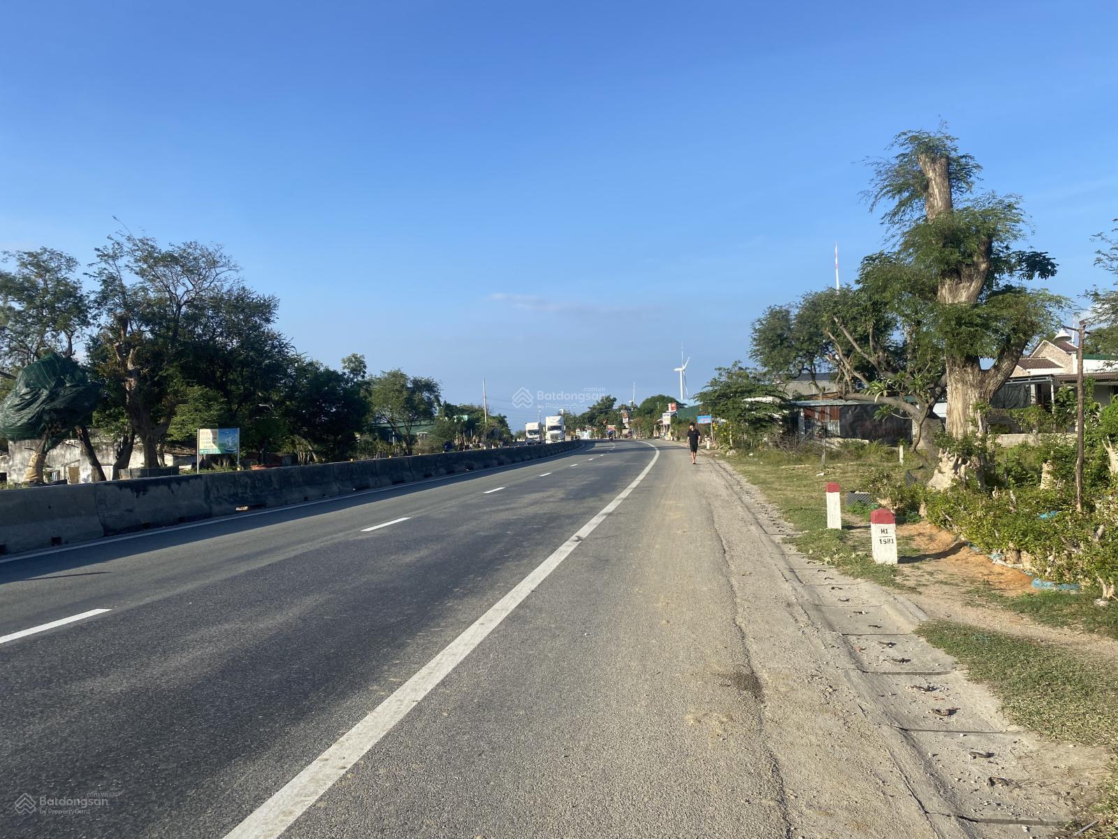 Chính chủ Bán mặt tiền Kinh doanh QL1A .Huyện Thuận Nam. Tỉnh Ninh Thuận DT: 392m2 sổ hồng riêng .