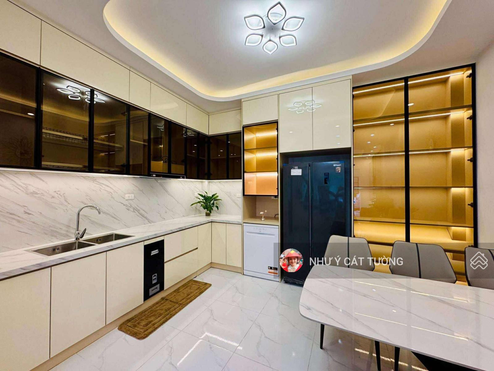 Bán gấp! Thái Hà, sát phố, 15m ô tô, lô góc, full nội thất, 49m2*6T