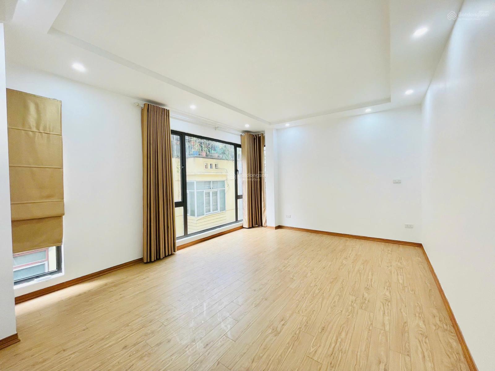 CHO THUÊ VĂN PHÒNG PHỐ YÊN LÃNG  50M  GIÁ 12TR/THÁNG