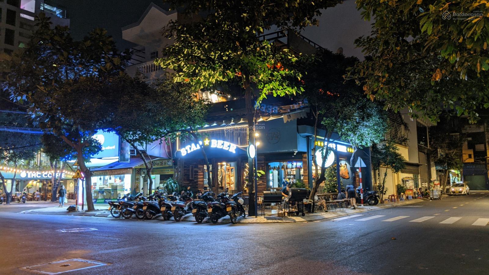 Mặt tiền Sư Vạn Hạnh, P. 9, Q, 5 ngay Windsor Plaza (8,35x24m) nhà 5 lầu giá 75 tỷ