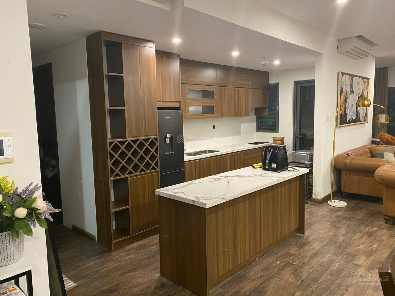 Bán căn hộ 4 ngủ đẹp, nhiều tiện ích tại Handi Resco Lê Văn Lương 15,9 tỷ, 168m2. LH: 0971 864 ***