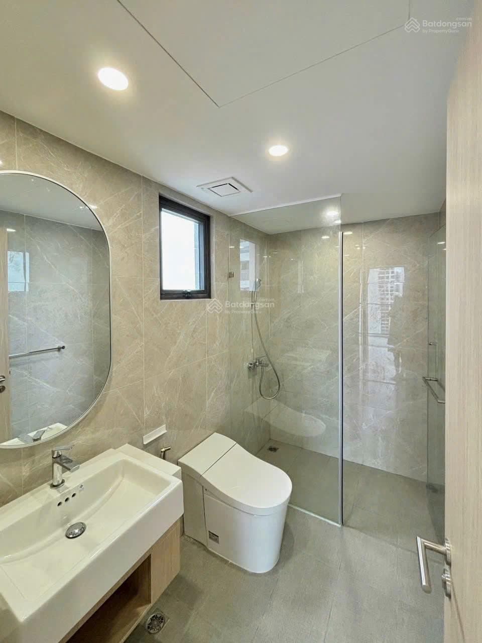 Cho thuê nhanh 2PN2WC Masteri Centre Point Căn góc 75m², NTCB, giá 8,5tr/tháng, Free 23 tiện ích