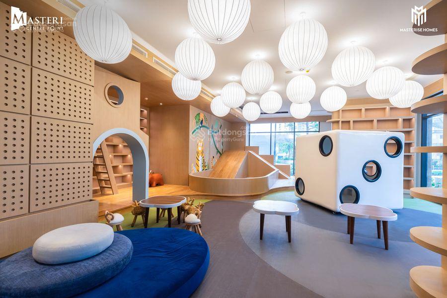 Cho thuê nhanh 2PN2WC Masteri Centre Point Căn góc 75m², NTCB, giá 8,5tr/tháng, Free 23 tiện ích