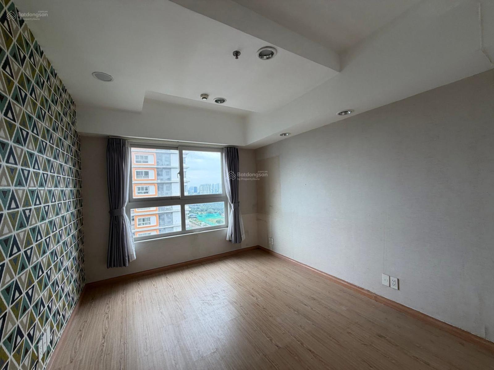 Bán CC đẹp xuất sắc tại Dragon Hill Residence And Suites, 5,6 tỷ, 130m2 Bán CC đẹp xuất sắc tại Dragon Hill Residence And Suites, 5,6 tỷ, 130m2