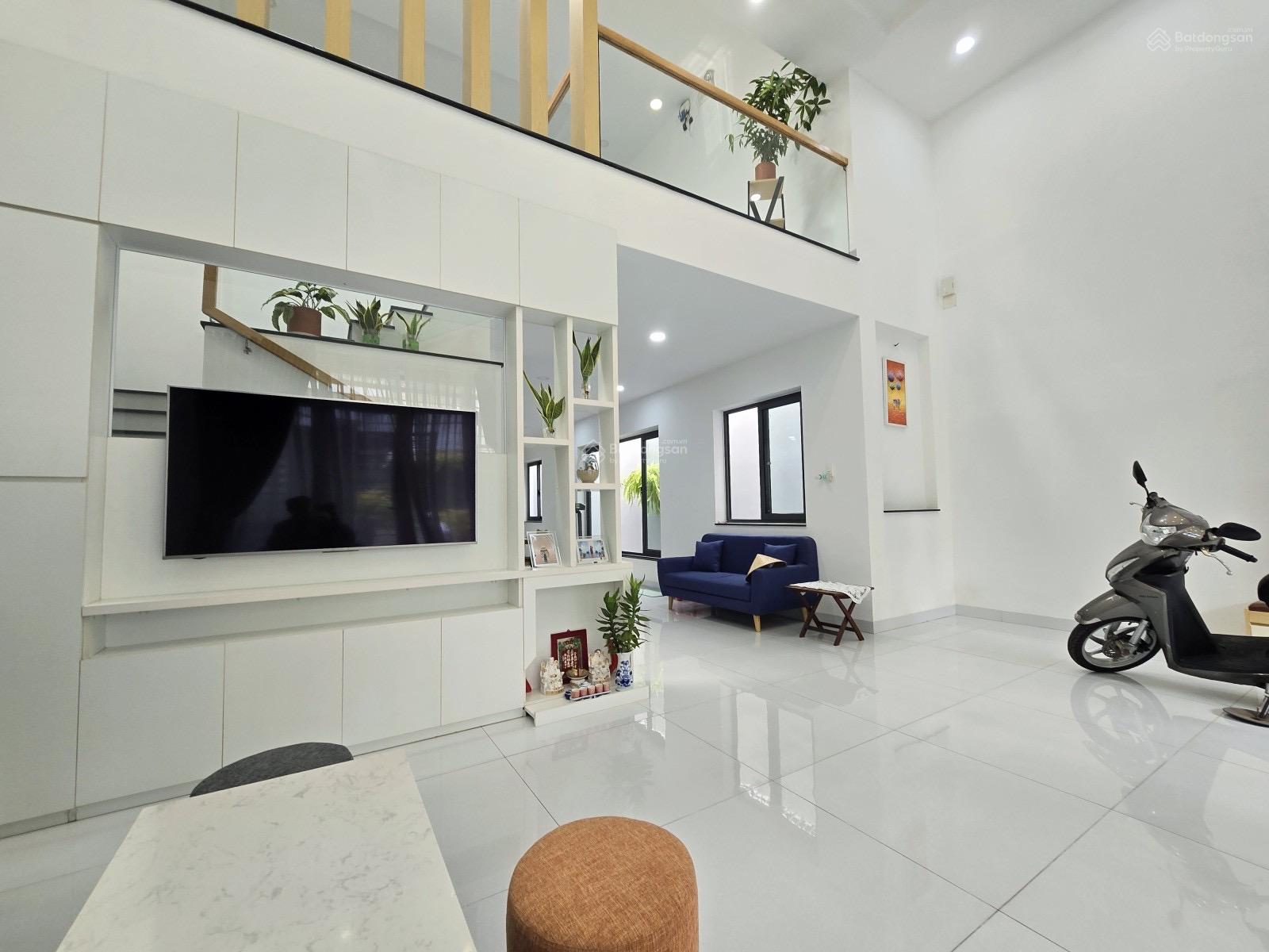 Nhà Mới Mt Ngang Lớn (7x21) Khu Phân Lô Dân Trí Cao - 2 Ô Tô Đỗ Cửa Ngày Đêm - Đại Lộ 3 Global City