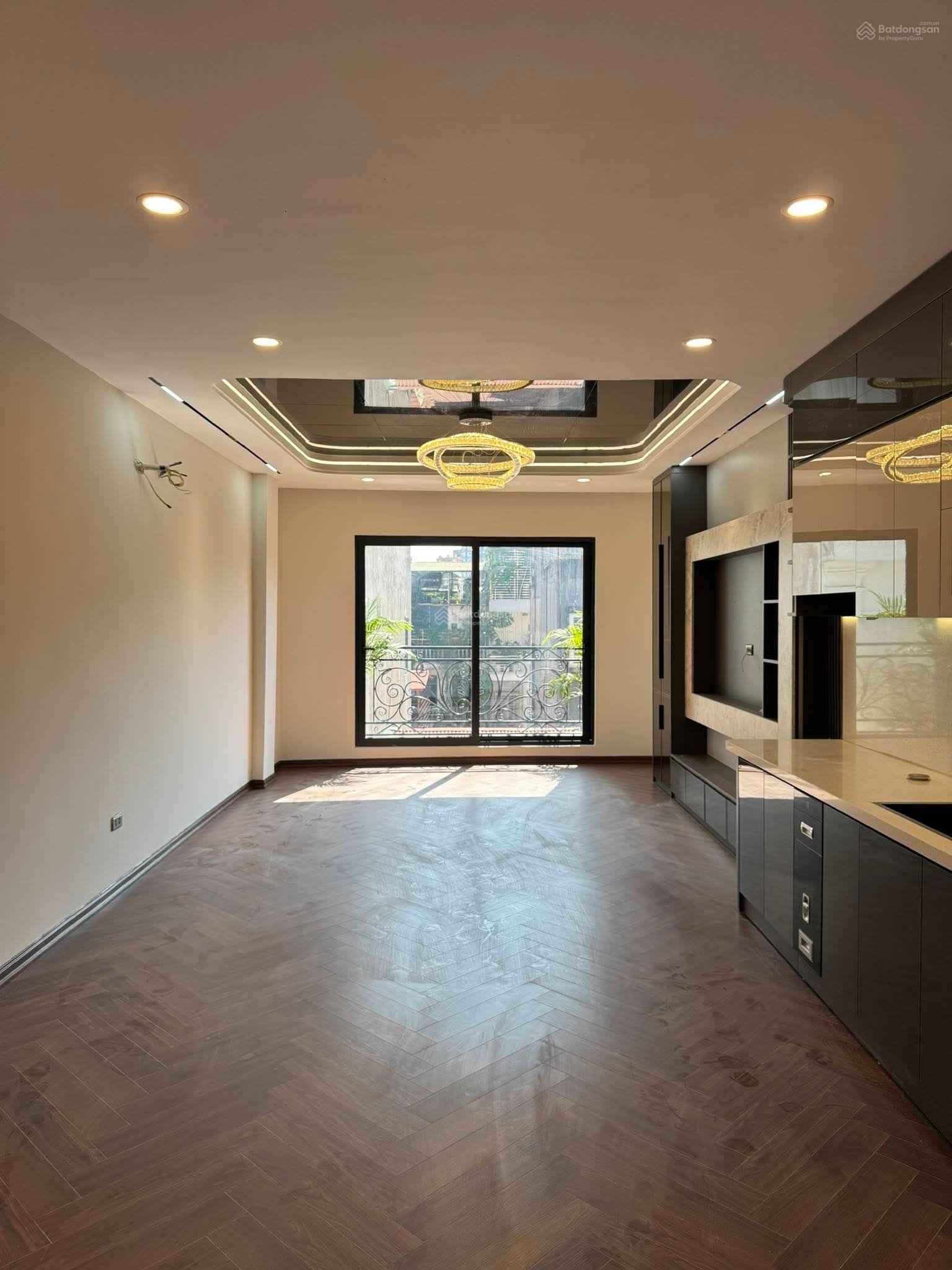 Tòa nhà mới tinh phố Hoàng Quốc Việt, Cầu Giấy. Diện tích 47m2, MT 4m, 8 tầng, thang máy KD đỉnh