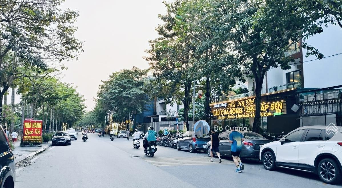 Bán Biệt Thự KĐT Thành Phố Giao Lưu - 1 mặt phố, 1 mặt ngõ + view Hồ siêu VIP - 241m2 x 4t + mt 13m Bán Biệt Thự KĐT Thành Phố Giao Lưu - 1 mặt phố, 1 mặt ngõ + view Hồ siêu VIP - 241m2 x 4t + mt 13m