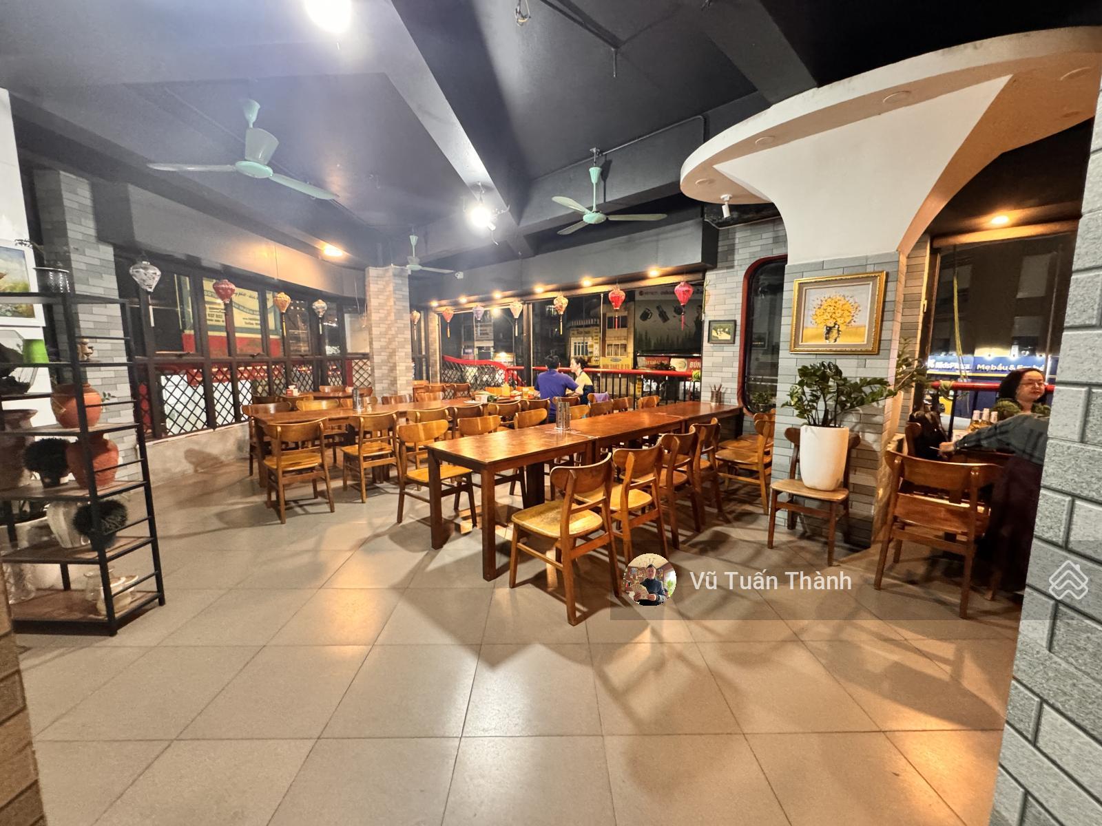 Có 102 - bán nhà 6 tầng lô góc mặt phố Lê Văn Lương- mặt tiền 15m đẳng cấp-kinh doanh 10/10-giá tốt