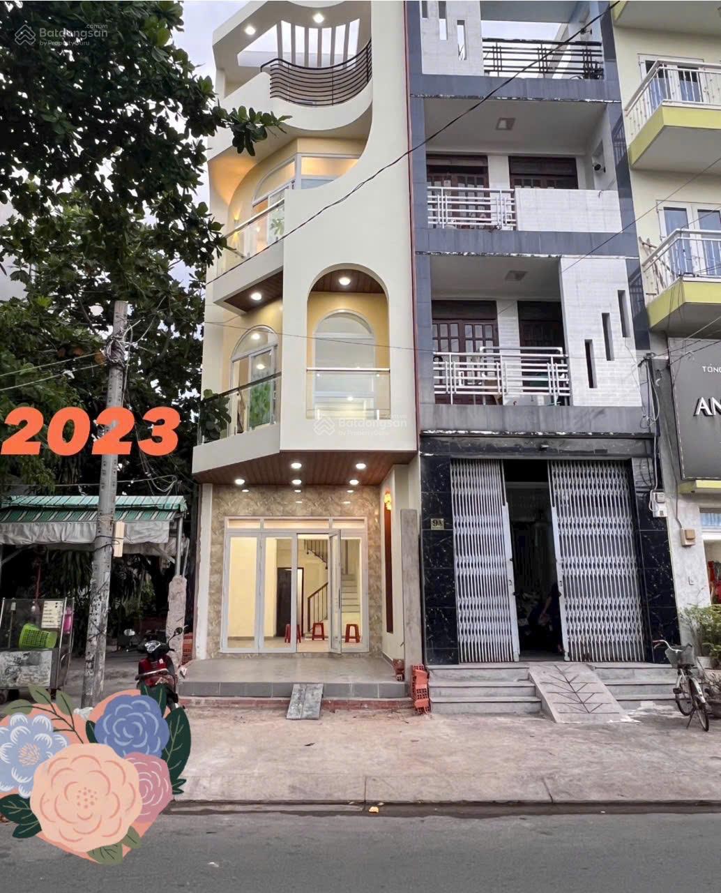 Cần bán gấp nhà mặt tiền Vũ Ngọc Phan - Đường rộng 16m - vỉa hè 3m - ngay BV Gia Định Nơ Trang Long