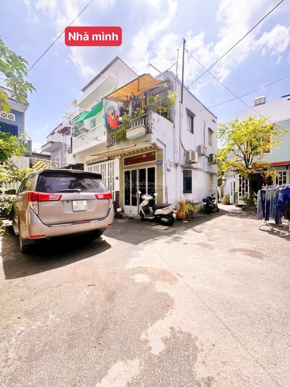 Đi định cư Úc cần bán gấp lô đất đẹp. DT: 4x19m. Khu Xây cao tầng. Hẻm xe hơi Bùi Đình Túy Đi định cư Úc cần bán gấp lô đất đẹp. DT: 4x19m. Khu Xây cao tầng. Hẻm xe hơi Bùi Đình Túy