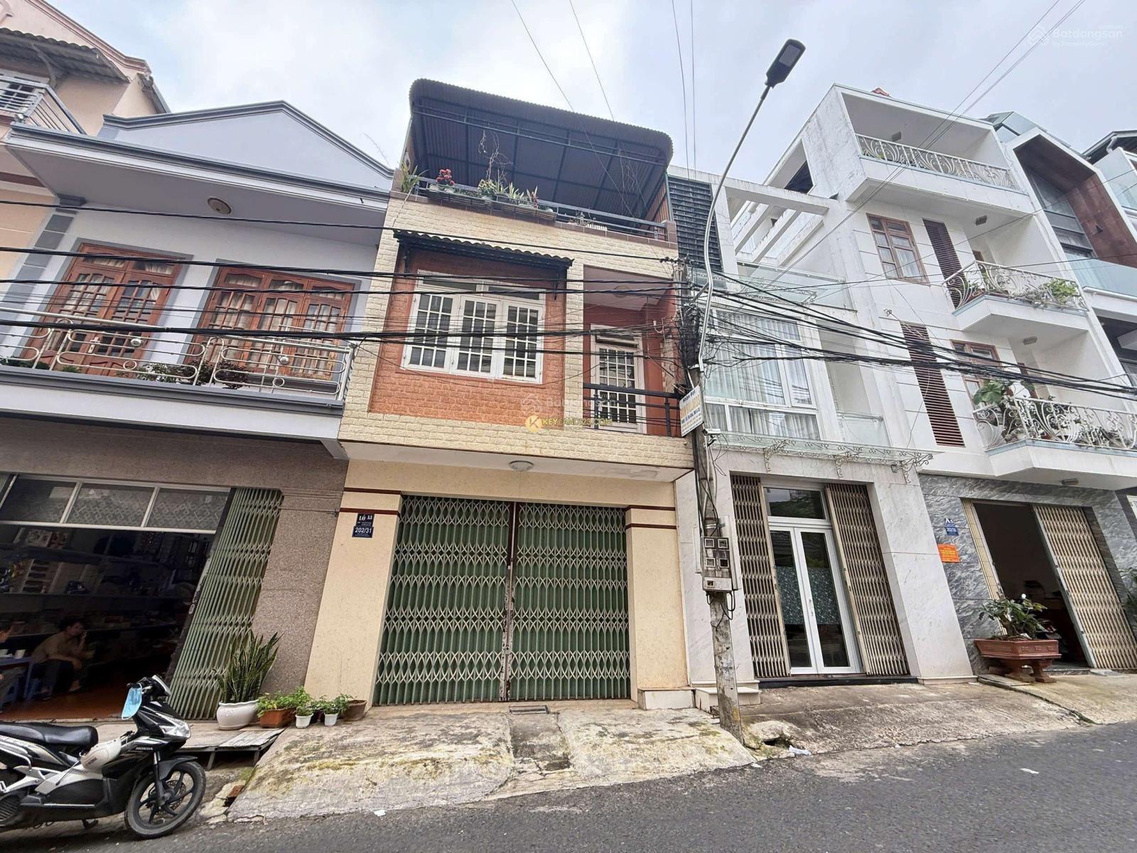 NGỘP BANK NHÀ MẶT TIỀN KINH DOANH TRUNG TÂM ĐÀ LẠT 3 TẦNG HOÀN CÔNG NGANG 5m NGỘP BANK NHÀ MẶT TIỀN KINH DOANH TRUNG TÂM ĐÀ LẠT 3 TẦNG HOÀN CÔNG NGANG 5m