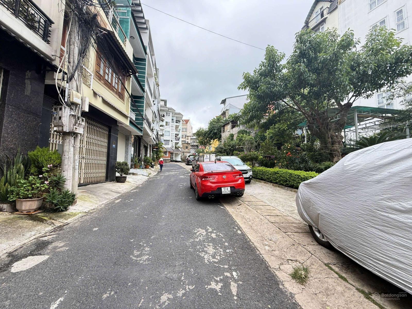 NGỘP BANK NHÀ MẶT TIỀN KINH DOANH TRUNG TÂM ĐÀ LẠT 3 TẦNG HOÀN CÔNG NGANG 5m NGỘP BANK NHÀ MẶT TIỀN KINH DOANH TRUNG TÂM ĐÀ LẠT 3 TẦNG HOÀN CÔNG NGANG 5m