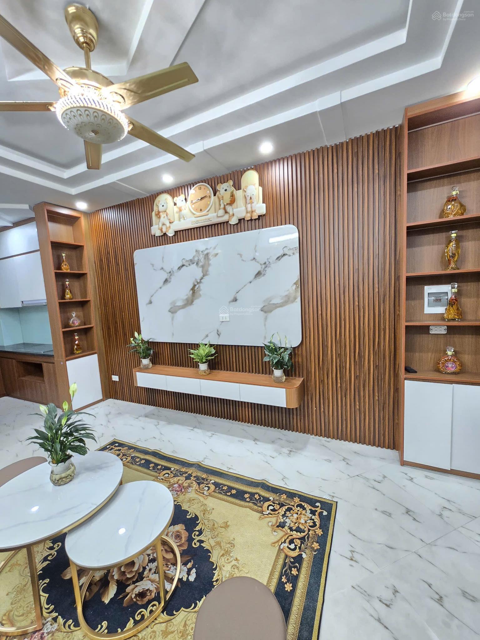 BÁN NHÀ THỤY KHUÊ - TÂY HỒ - NGÕ THÔNG LẠC LONG QUÂN - CÁCH PHỐ 20m - 30m2x5T - ĐỦ CÔNG NĂNG