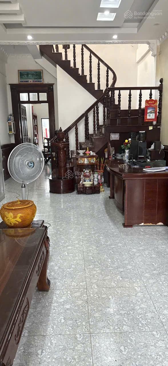 BÁN NHÀ 1 TRỆT 1 LẦU LÊ THÁNH TÔNG