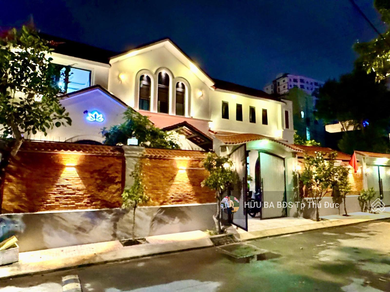 Nhà như hình trung Tâm Thủ Đức 374,1m2 đất nhà Biệt thự mới Vào ở ngay giá 12.7 tỷ thương lượng