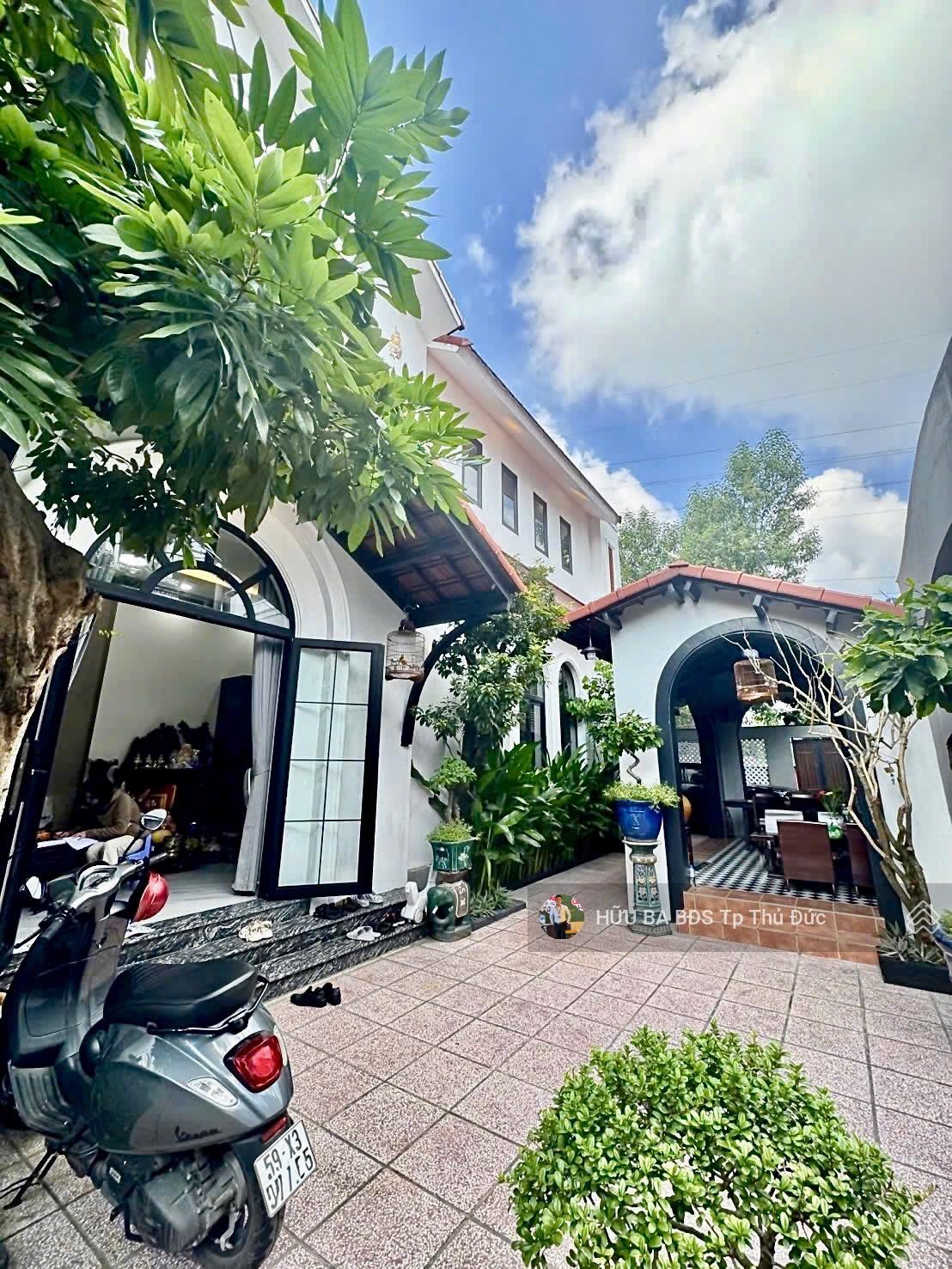 Nhà như hình trung Tâm Thủ Đức 374,1m2 đất nhà Biệt thự mới Vào ở ngay giá 12.7 tỷ thương lượng