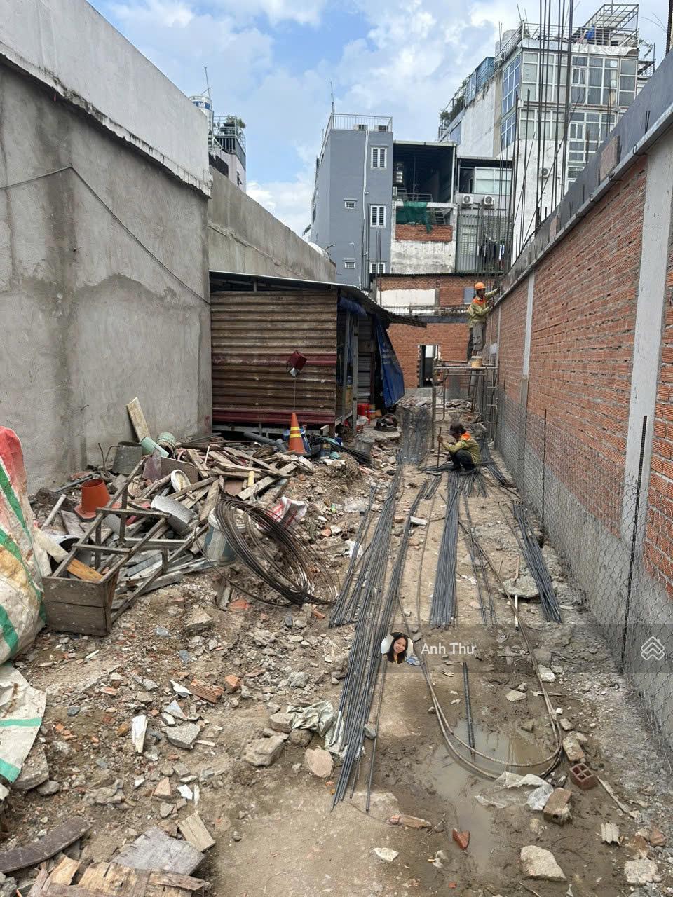 Duy nhất! Mặt tiền thụt Hai Bà Trưng (4.5x34.9m) 124m2 - CPXD 5 tầng, giảm 35 tỷ về 24,5 tỷ TL nhẹ Duy nhất! Mặt tiền thụt Hai Bà Trưng (4.5x34.9m) 124m2 - CPXD 5 tầng, giảm 35 tỷ về 24,5 tỷ TL nhẹ