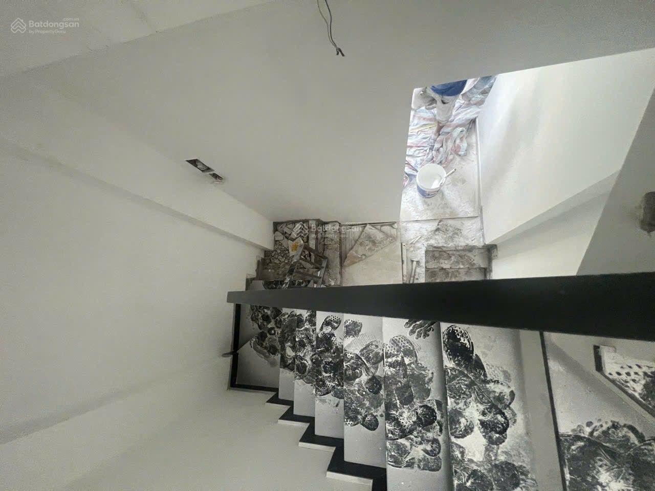 Bán nhà full Nt q10, 5,8 tỷ, 54m2, 2PN + 2WC, chính chủ, giá ưu đãi trước Tết còn bớt, hỗ trợ NH