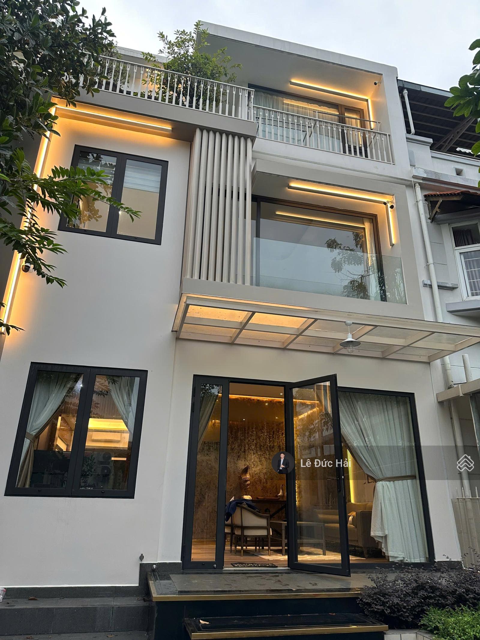 Siêu phẩm cho thuê biệt thự liên kế 4PN nội thất cao cấo đẹp vào ở ngay giá chỉ 52 triệu. LH em