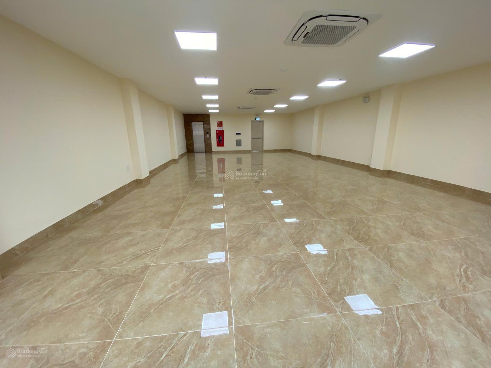 Cho thuê nhà riêng Hồ Tùng Mậu - Cầu Diễn. DT 150m2, 7 tầng 1 hầm, ĐH âm trần, thang máy. Có PCCC