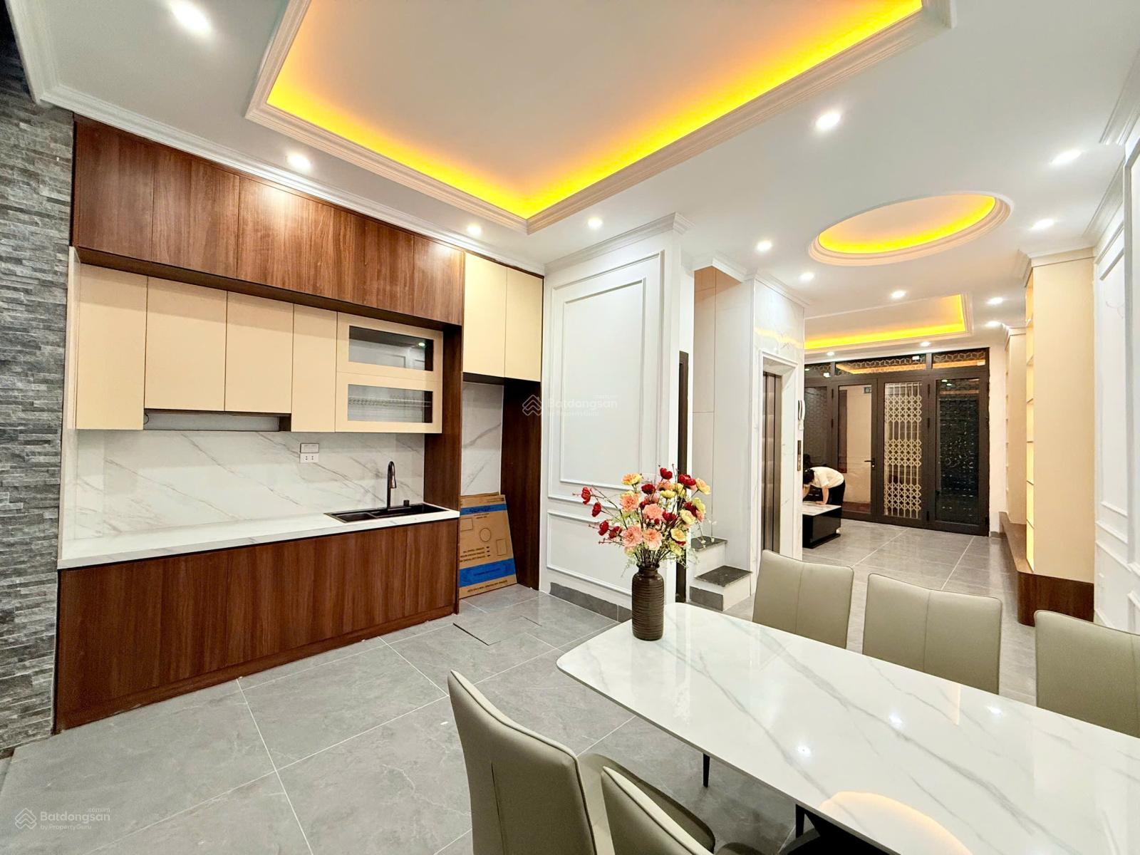 Bán nhà phố Vương Thừa Vũ 2 mặt thoáng thang máy nhà đẹp, ở ngay Thanh Xuân, Mr Phát 0982 612 *** Bán nhà phố Vương Thừa Vũ 2 mặt thoáng thang máy nhà đẹp, ở ngay Thanh Xuân, Mr Phát 0982 612 ***