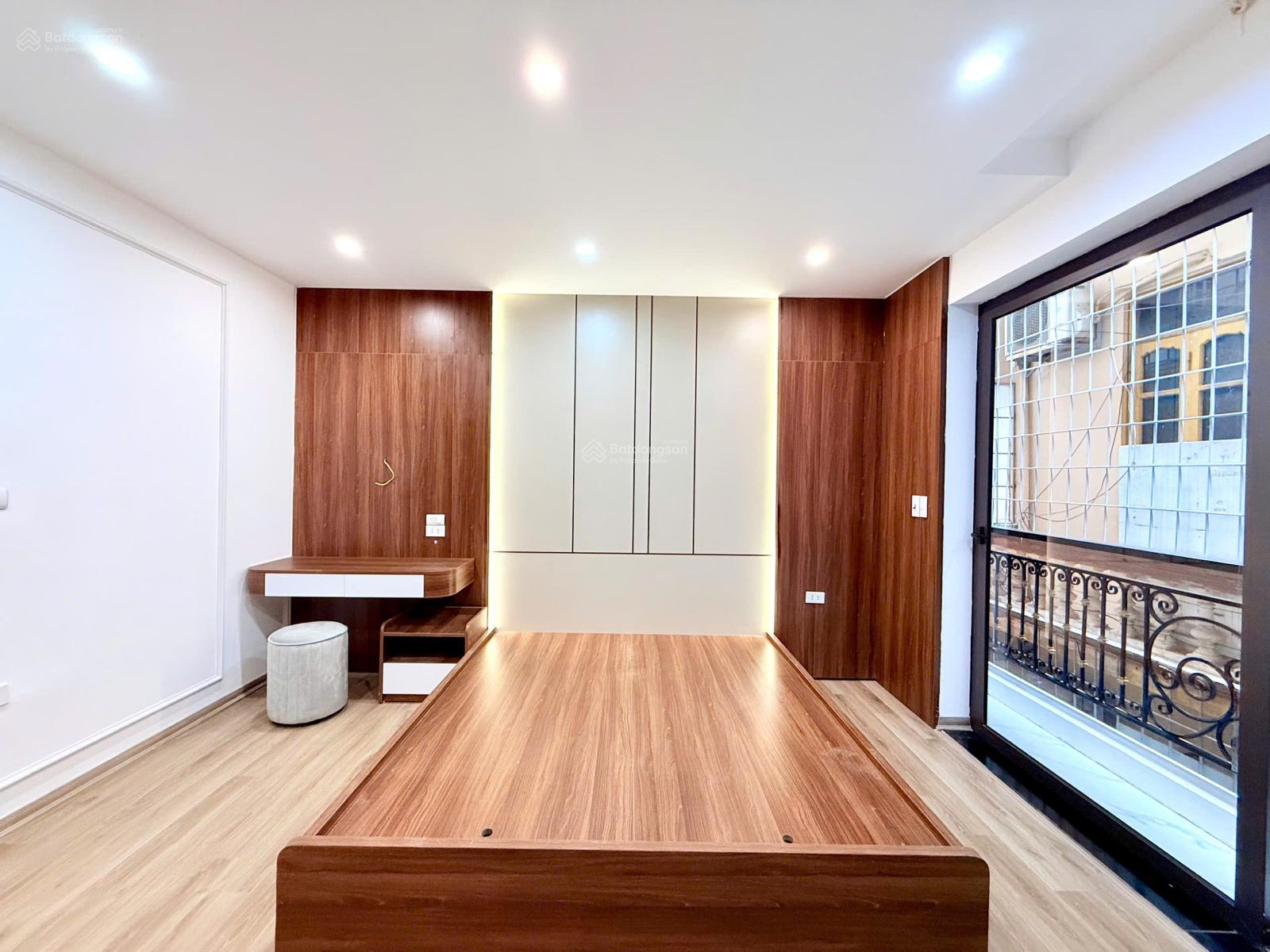 Bán nhà phố Vương Thừa Vũ 2 mặt thoáng thang máy nhà đẹp, ở ngay Thanh Xuân, Mr Phát 0982 612 *** Bán nhà phố Vương Thừa Vũ 2 mặt thoáng thang máy nhà đẹp, ở ngay Thanh Xuân, Mr Phát 0982 612 ***