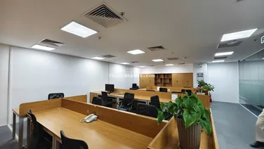 BQL Vinhomes West Point cho thuê 200m2 cắt 100m2, 150m2 sẵn nội thất free vào luôn như hình