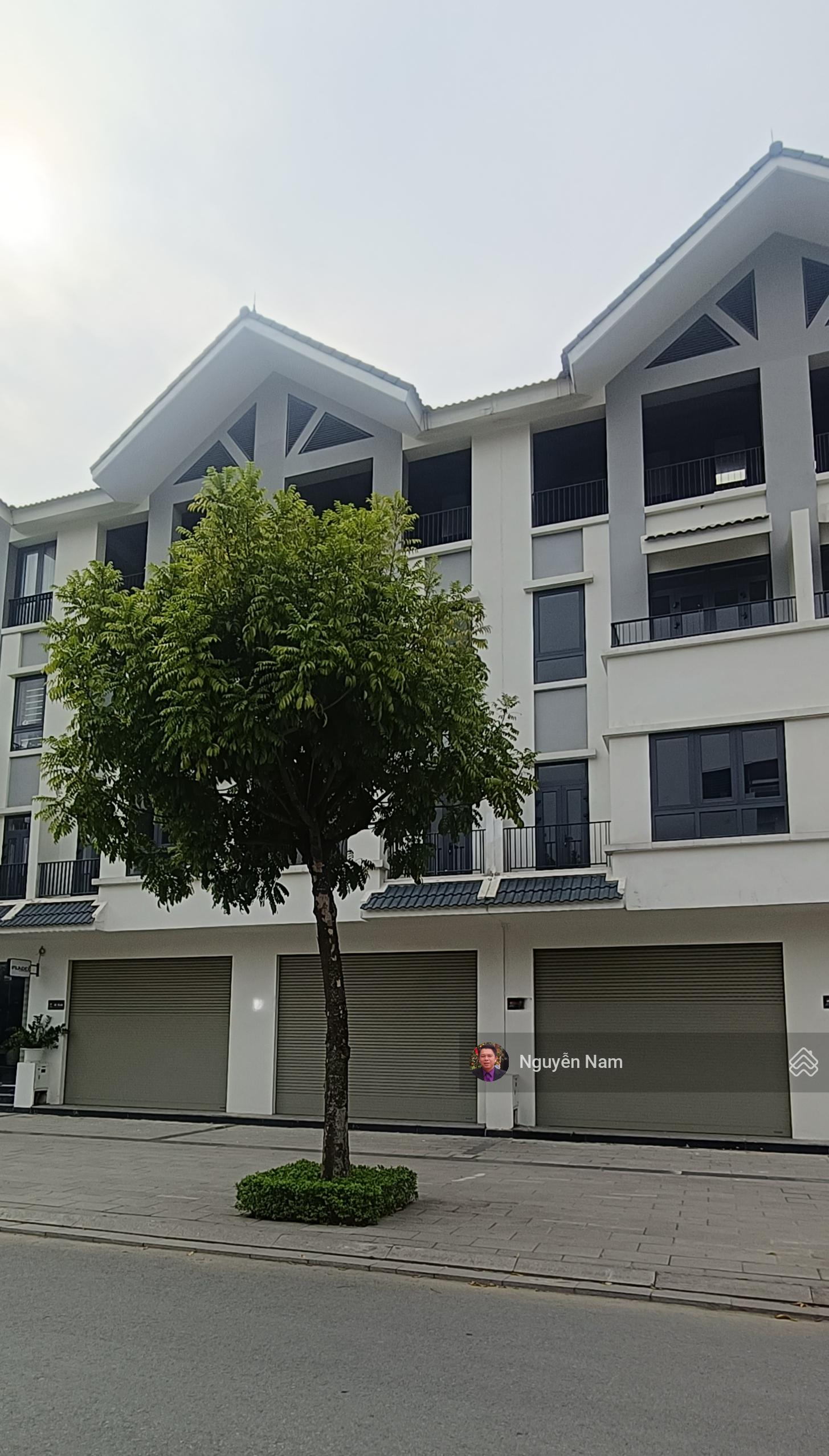 Chỉ 18tỷ(BP) 100m2-4T - MP Thịnh Vượng đường đôi, V.hè K.doanh đỉnh.