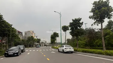 Bán đất Phân lô quân đội Tư Đình, ô tô tránh, DT 230M2, Mặt tiền 8.5 m, nở hậu,Kinh doanh tốt