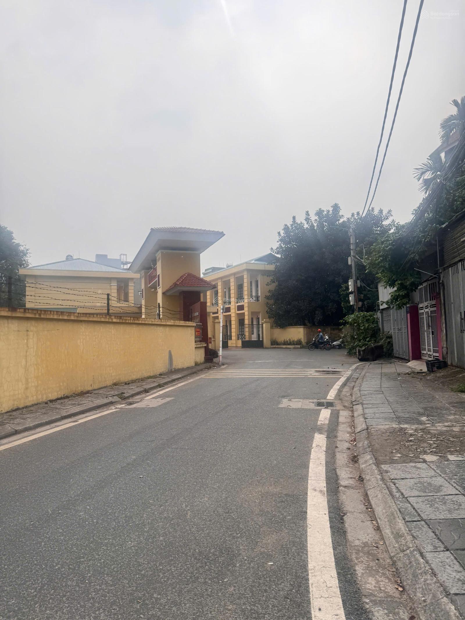 Bán đất Phân lô quân đội Tư Đình, ô tô tránh, DT 230M2, Mặt tiền 8.5 m, nở hậu,Kinh doanh tốt Bán đất Phân lô quân đội Tư Đình, ô tô tránh, DT 230M2, Mặt tiền 8.5 m, nở hậu,Kinh doanh tốt