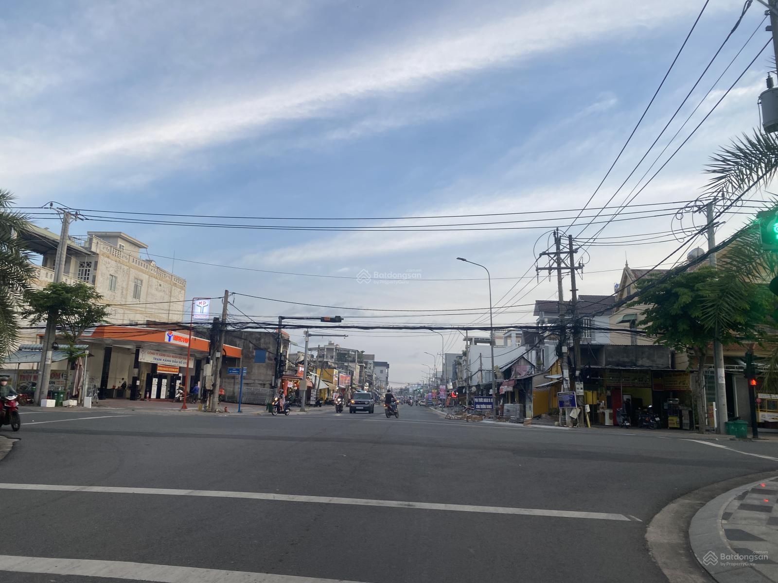 Bán nhà 1trệt 2 lầu 5PN, 4WC, 300m2 full thổ cư, tại Huỳnh Minh Thạnh, Xuyên Mộc, BRVT ,6.5 tỷ