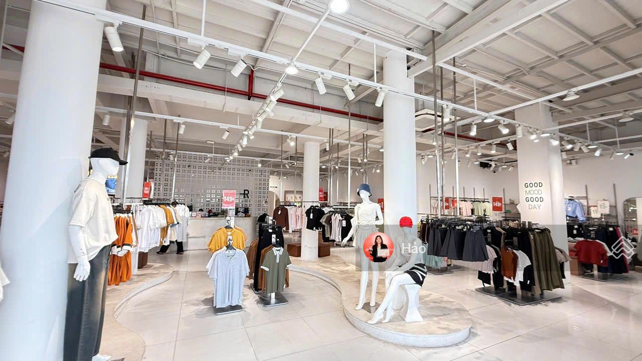 Cho thuê mặt bằng Nguyễn Chí Thanh 200m2 x 6 tầng, MT 16m. Giá 320tr/tháng. Showroom, nhà hàng