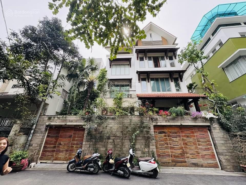 BIỆT THỰ VƯỜN ĐÀO - VIEW VƯỜN HOA - HÀNG XÓM TINH HOA - AN NINH TUYỆT ĐỐI - SIÊU VIP BIỆT THỰ VƯỜN ĐÀO - VIEW VƯỜN HOA - HÀNG XÓM TINH HOA - AN NINH TUYỆT ĐỐI - SIÊU VIP