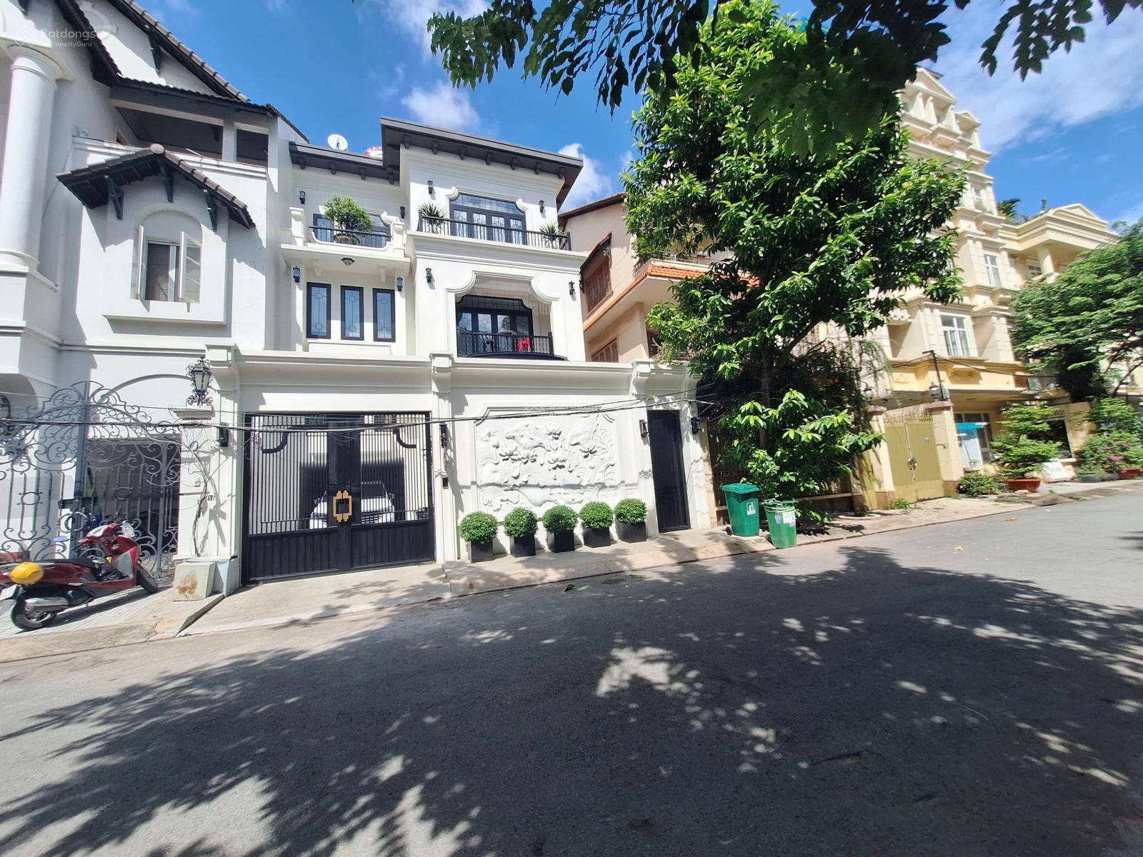 Biệt Thự Siêu Đẹp Khu 216 Nguyễn Văn Hưởng-Thảo Điền. DT: 10x20 với 386m2, Nhà mới đẹp lung linh Biệt Thự Siêu Đẹp Khu 216 Nguyễn Văn Hưởng-Thảo Điền. DT: 10x20 với 386m2, Nhà mới đẹp lung linh