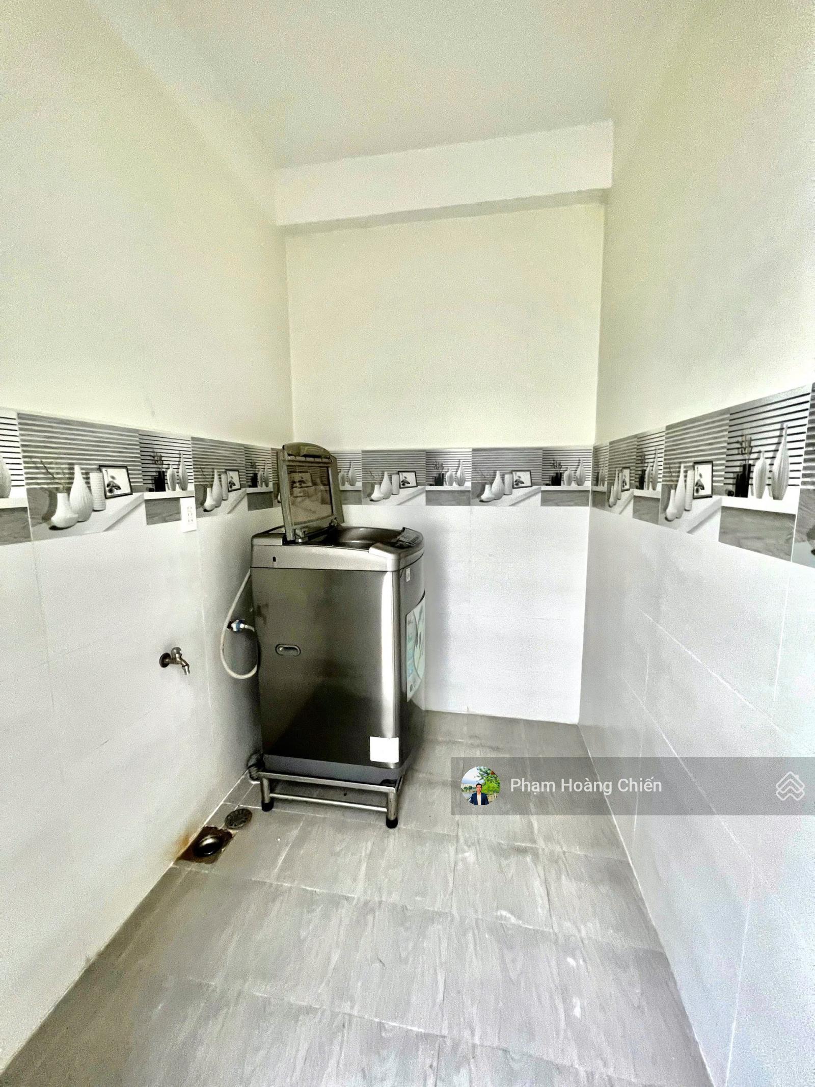 Cho thuê nhà phố view công viên Lakeview City DT 5x20m full nội thất giá 26 triệu 4PN 5WC vào liền