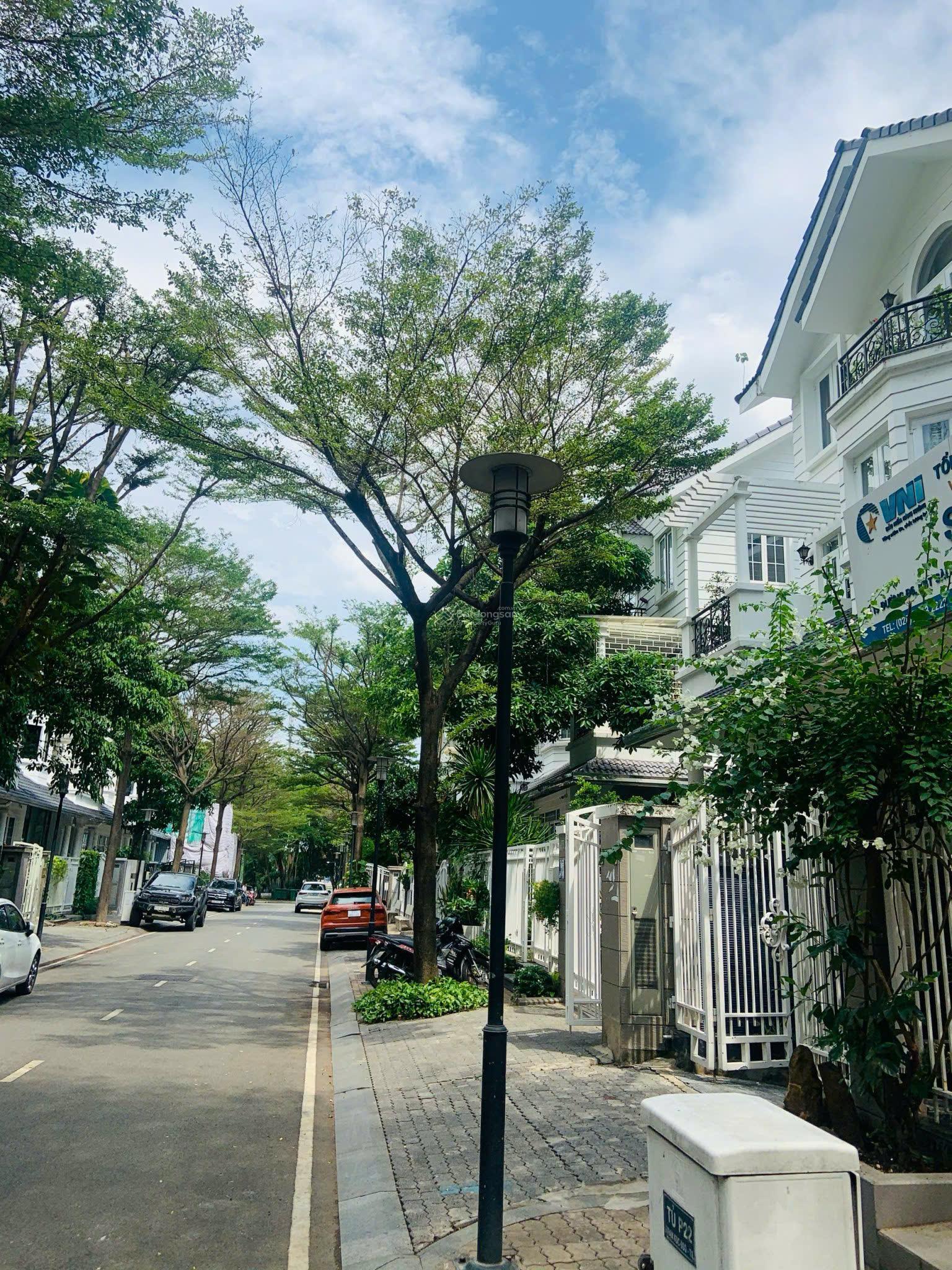 Bán biệt thự Sài Gòn Pearl DT đất: 7*21m, DTSD: 439 m2 view sông. Căn duy nhất đang bán