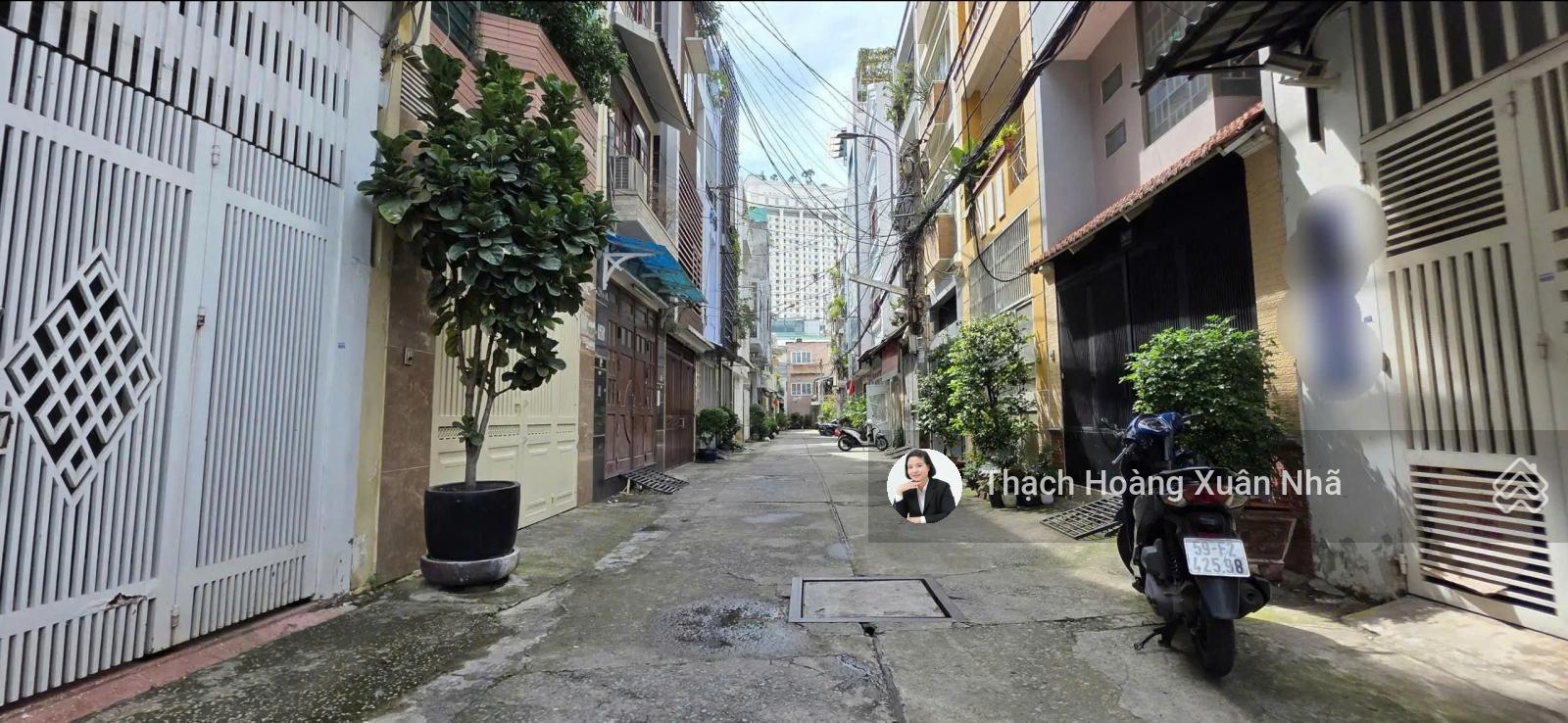 Đường rộng đẹp nhất Quận 3 - 2 xe hơi né nhau Nam Kỳ Khởi Nghĩa, Q3 - 4 x 15m - 4 tầng. Giá 18,5 tỷ