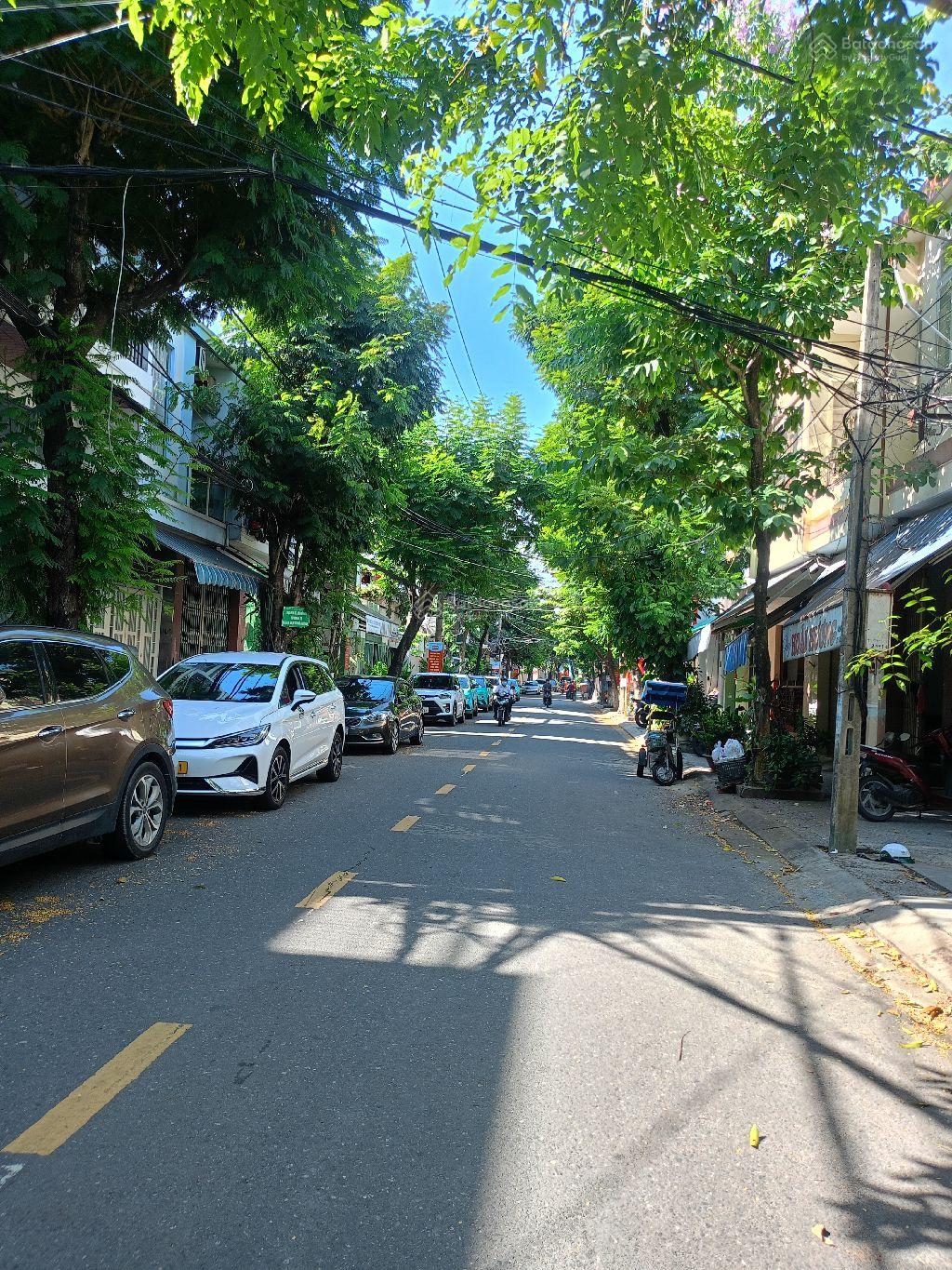 Bán nhà đẹp 3 tầng MT Phạm Phú Tiết, ngay Phan Đăng Lưu.