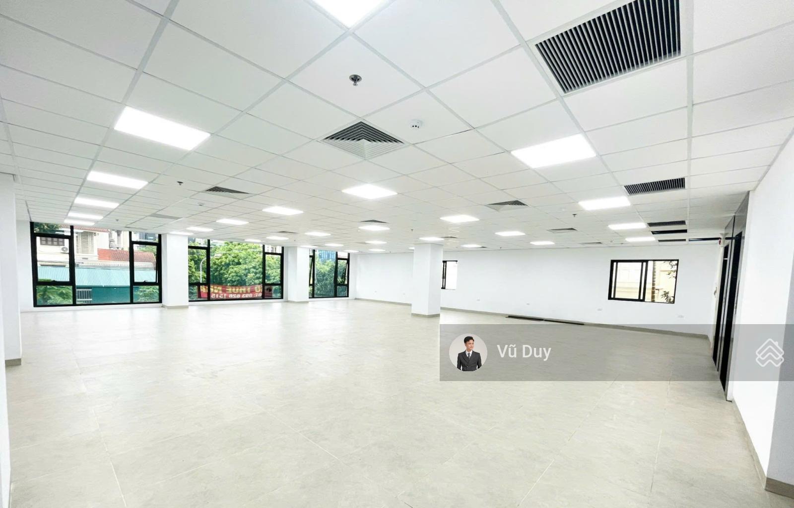 Cho thuê văn phòng Đức Diễn, Bắc Từ Liêm DT 250m2 giá 28 triệu/tháng