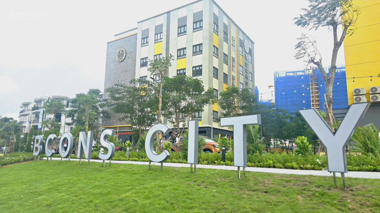 Bán căn góc A2.15.05 Tháp Sapphire - Dự án Bcons City. View phố đi bộ, Hướng Đông Nam mát mẻ