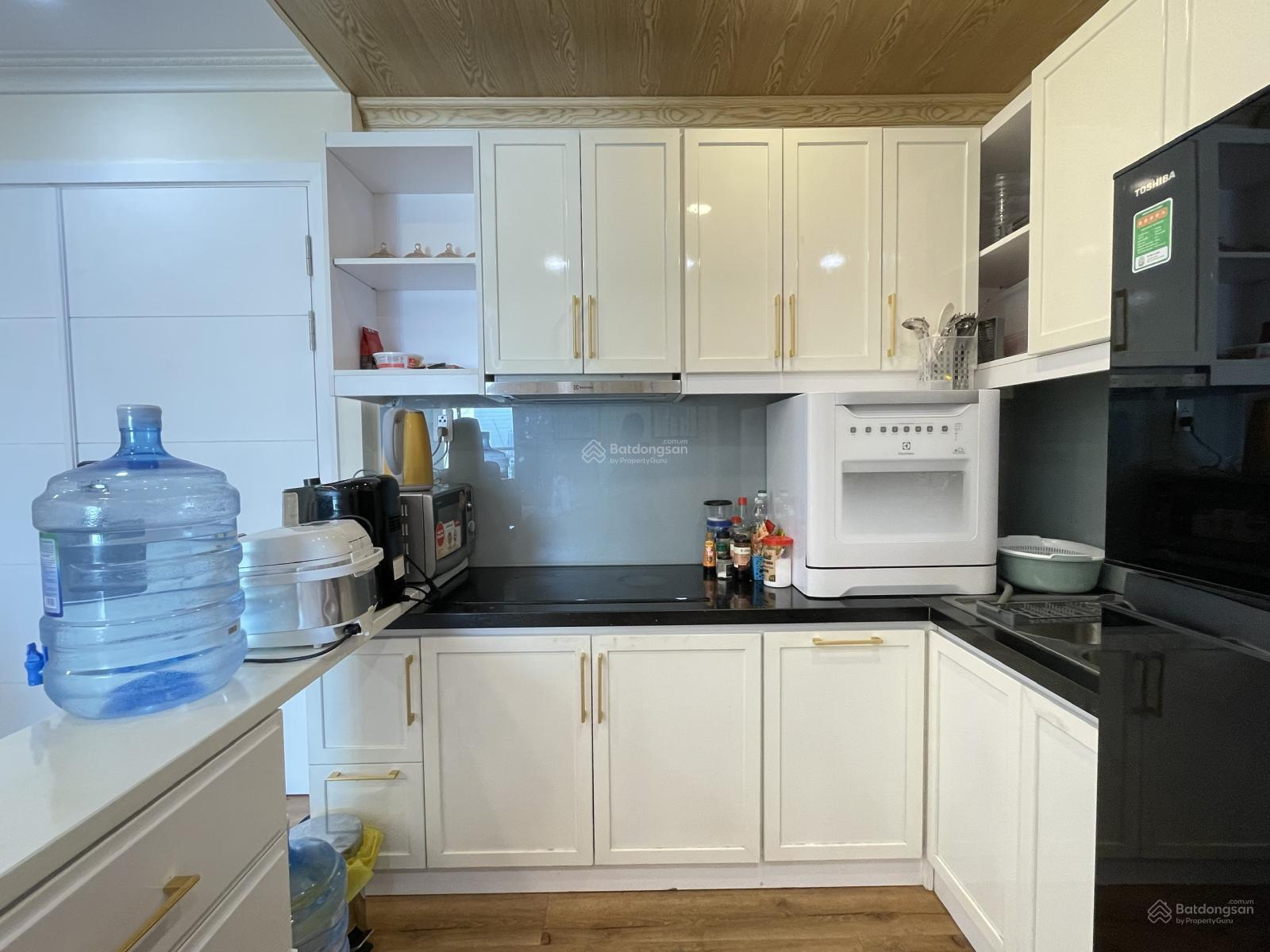 Cần cho thuê CHCC Galaxy 9 Q. 4. DT 50m2, 1PN 1WC, nhà đẹp. Giá chỉ 11tr5/th. LH: 0961 663 *** Thịnh