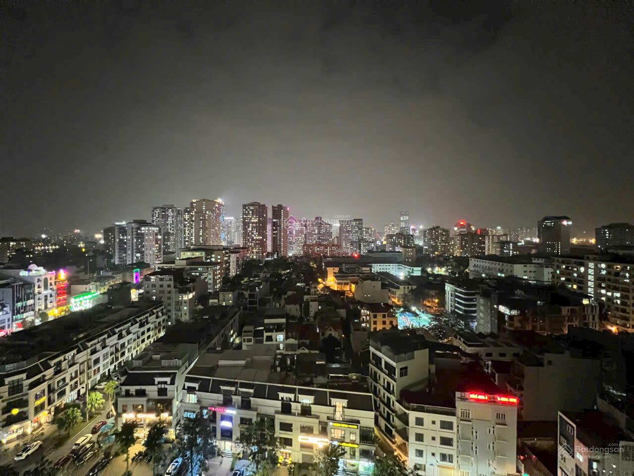 Chính chủ cần bán căn hộ 99,6m2 tầng trung view cực thoáng sẵn sổ giá 8,9 tỷ dự án The Sun Mễ Trì