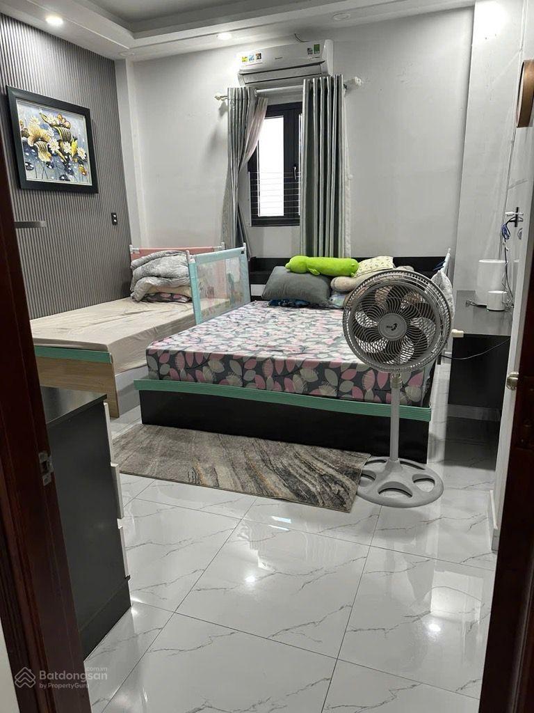 NHÀ ĐẸP - VÀO Ở NGAY - 4 TẦNG - 5PN - NGAY VÒNG XOAY LÊ ĐẠI HÀNH - 8 TỶ HƠN