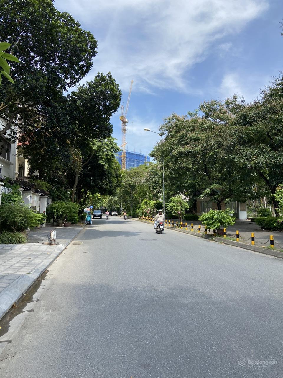 chính chủ bán nhà phân lô ngõ 124 hoàng ngân DT 75m x 6 tầng nhà đối diện vườn hoa giá 30 tỷ chính chủ bán nhà phân lô ngõ 124 hoàng ngân DT 75m x 6 tầng nhà đối diện vườn hoa giá 30 tỷ