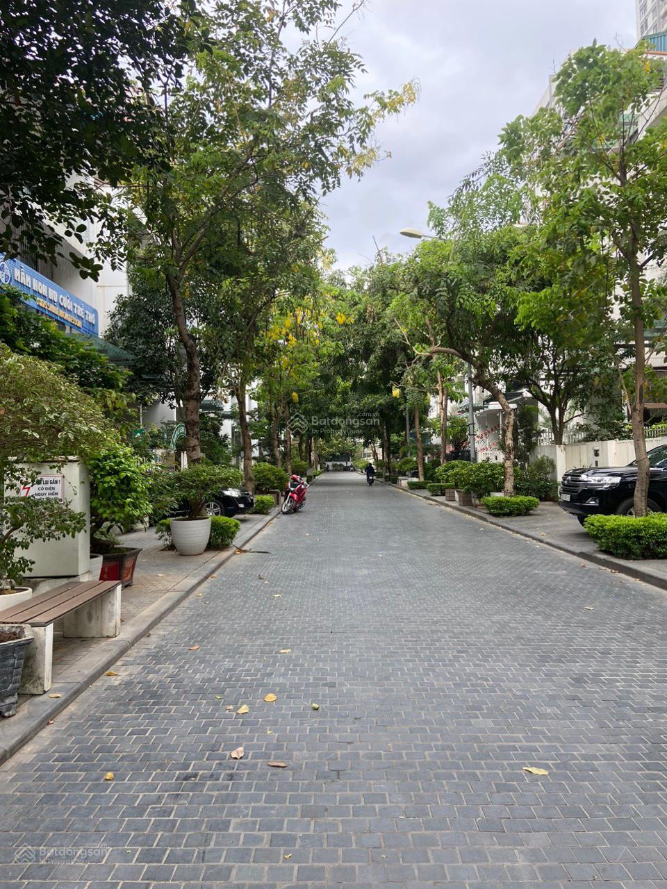 chính chủ bán nhà phân lô ngõ 124 hoàng ngân DT 75m x 6 tầng nhà đối diện vườn hoa giá 30 tỷ chính chủ bán nhà phân lô ngõ 124 hoàng ngân DT 75m x 6 tầng nhà đối diện vườn hoa giá 30 tỷ