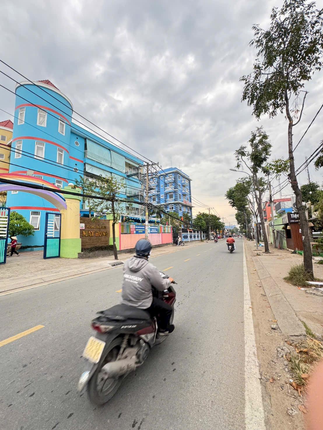 BÁN NHÀ MẶT TIỀN ĐƯỜNG LINH ĐÔNG THỦ ĐỨC