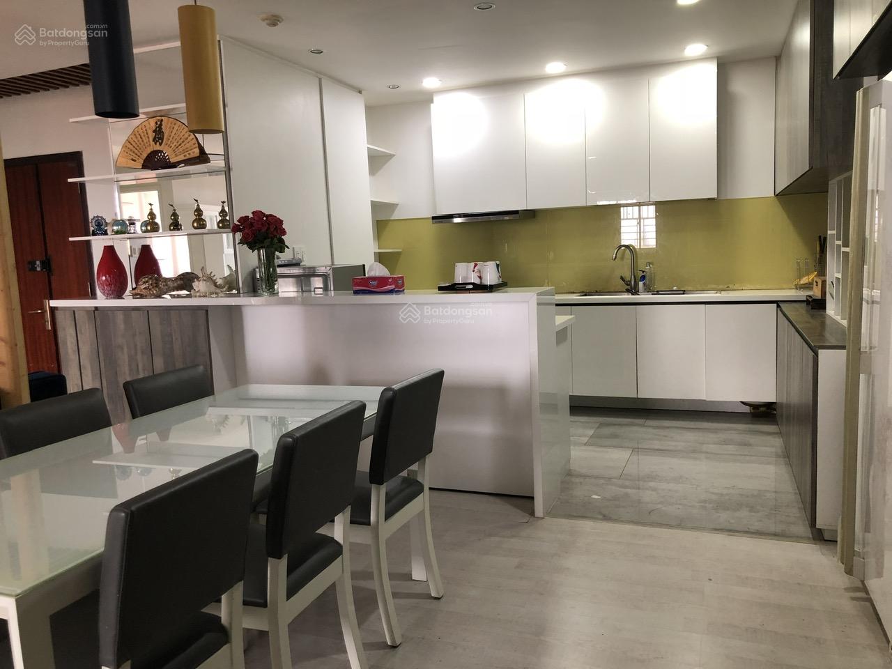 Chính chủ cần bán căn hộ Central Garden, 328 Võ Văn Kiệt, Phường Cô Giang, Quận 1, diện tích 76m2,