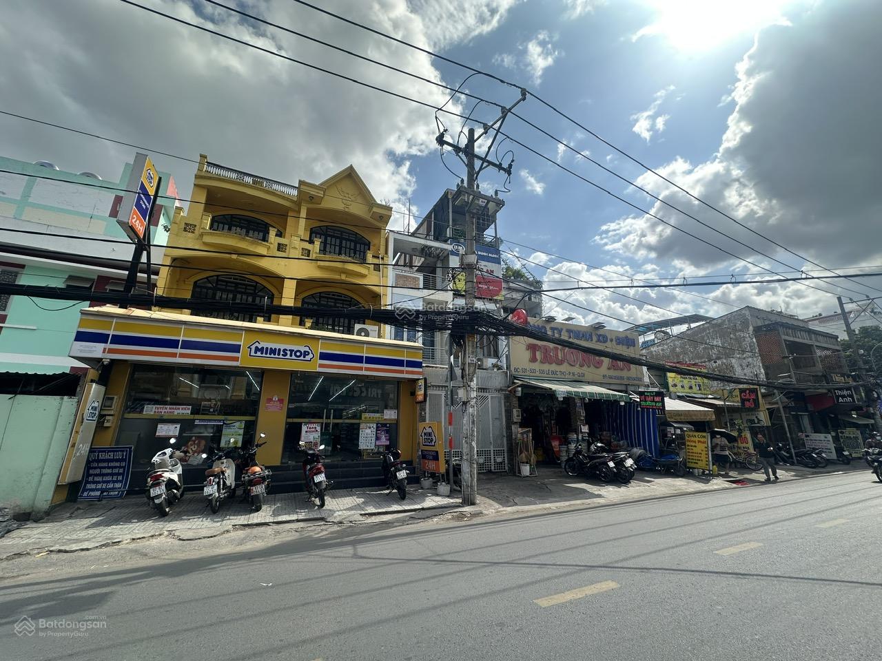 Mặt tiền 527 Lê Đức Thọ, ministop thuê 50tr/th. DT 8x19m. Nhà 4 lầu. Chỉ 24.5 tỷ